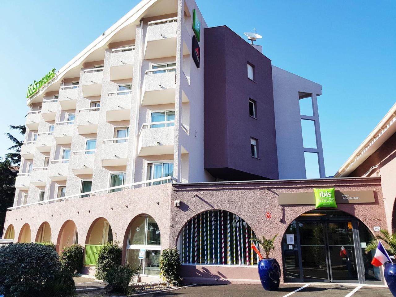 Hotel Ibis Styles Frejus St Raphael Zewnętrze zdjęcie